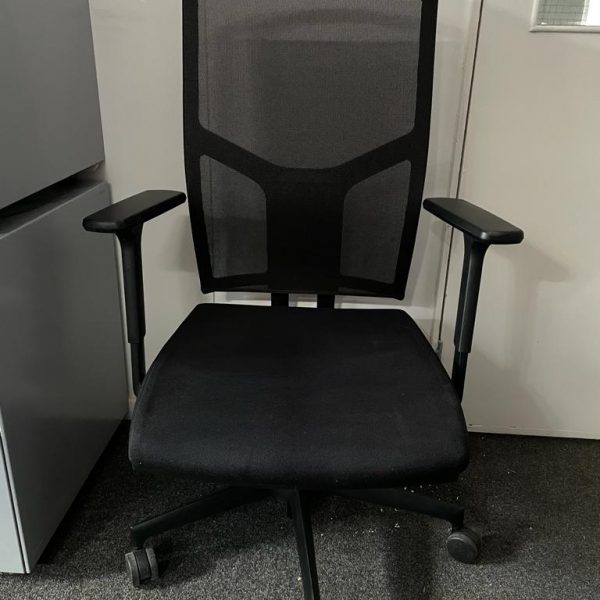 Haworth Zody Chairs with no arms The Office Furniture Company